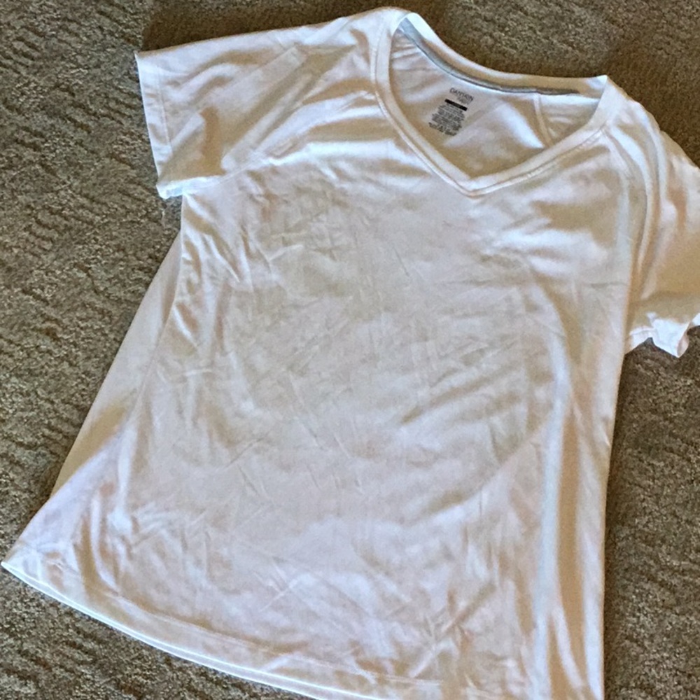 Danskin v-neck tee size XL